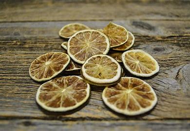 Dehydrated Limes