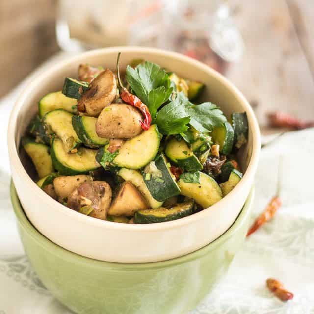 Sauteed Yellow Squash with Mushrooms and Spinach