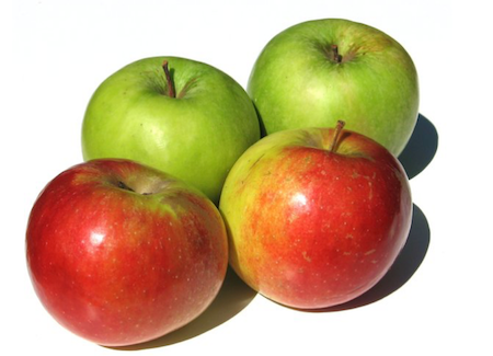 organic-juicing-apples